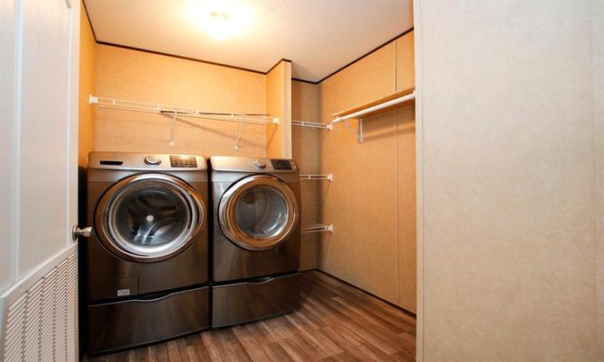 Interior, Washer, Wood Texture Flooring