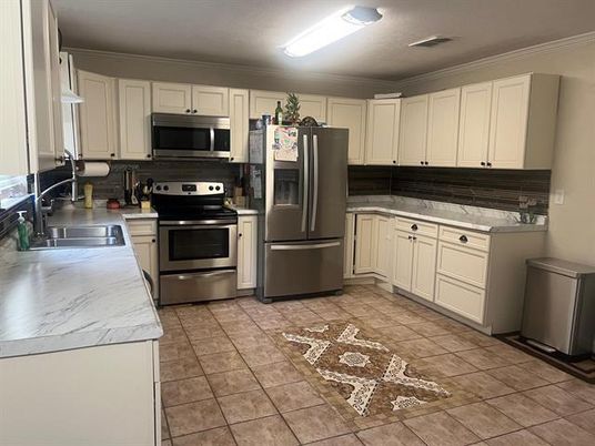 Interior, Kitchen, Stainless Steel Appliances