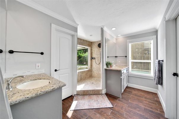 Bathroom, Interior, Recessed Lighting, Wood Texture Flooring