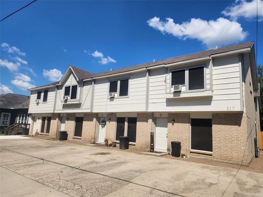 Exterior, Facade, Brick Facade, Rowhouse