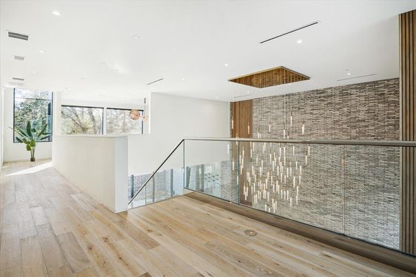 Interior, Pendant Lights, Recessed Lighting, Wood Texture Flooring