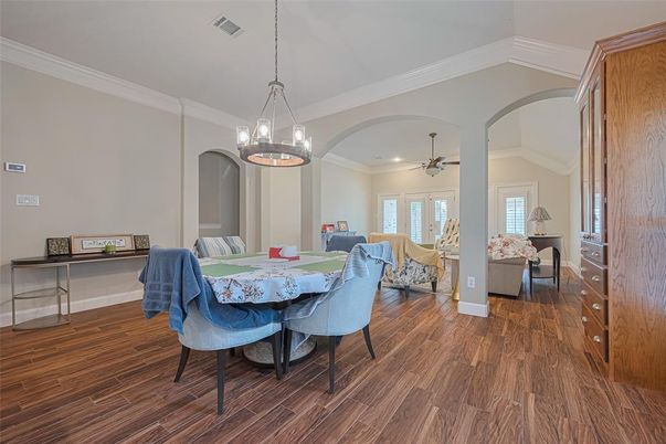 Chandelier, Dining room, Interior, Pendant Lights, Recessed Lighting, Wood Texture Flooring