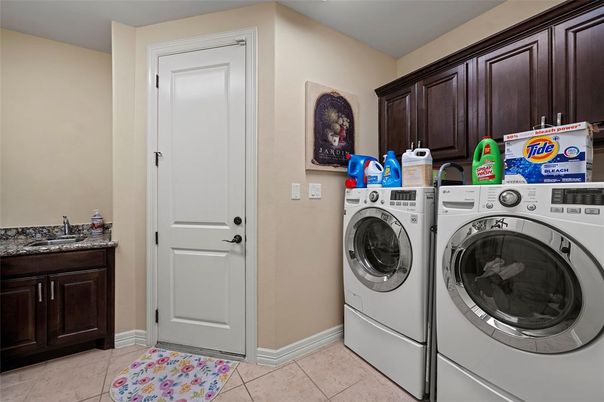 Interior, Utility Closets, Washer