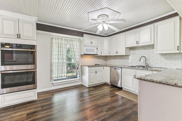 Interior, Kitchen, Stainless Steel Appliances, Wood Texture Flooring