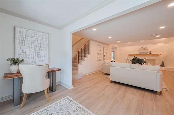 Interior, Living room, Recessed Lighting, Wood Texture Flooring
