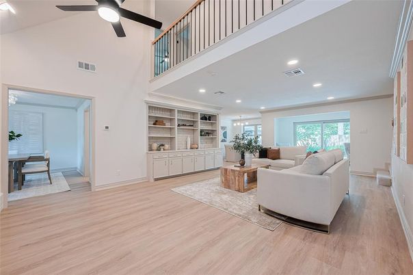 Dining room, Interior, Living room, Recessed Lighting, Wood Texture Flooring