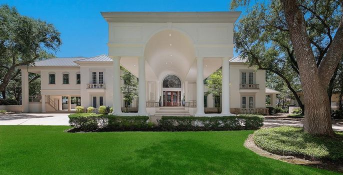 Backyard, Exterior, Facade, French Provincial