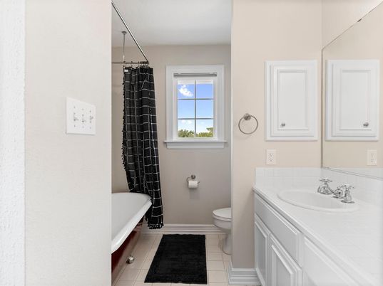 Bathroom, Interior, Tile Countertops