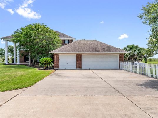 Detached Garage, Exterior