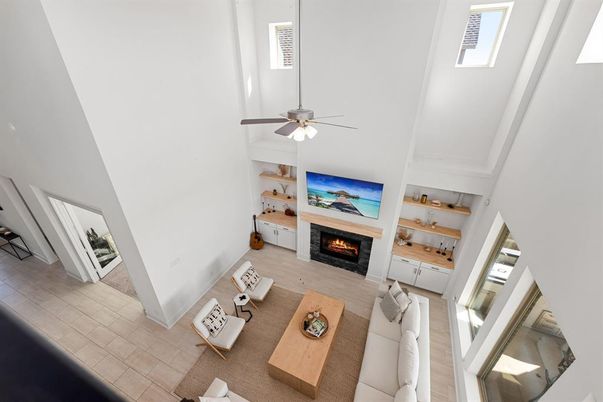 Fireplace, Interior, Living room