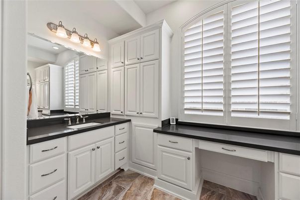 Bathroom, Dual Sink Vanities, Interior, Wood Texture Flooring