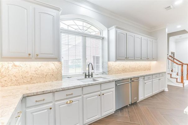 Interior, Kitchen, Recessed Lighting, Wood Texture Flooring