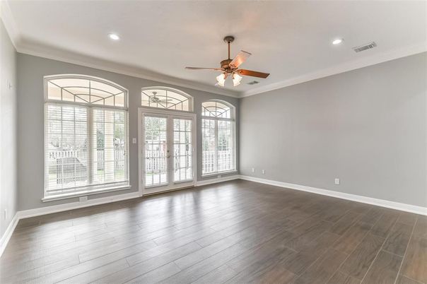 Empty room, Interior, Recessed Lighting, Wood Texture Flooring