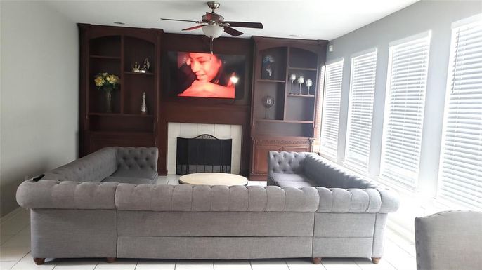 Fireplace, Interior, Living room