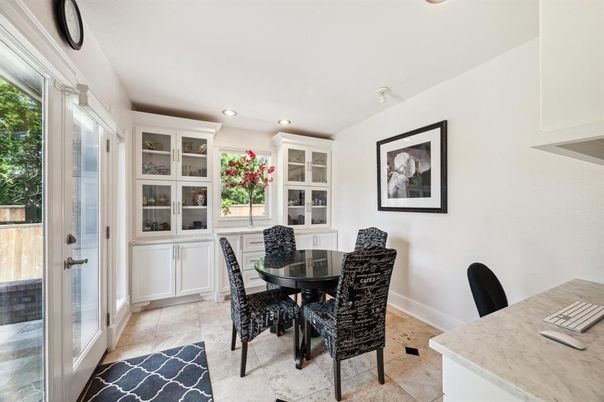 Dining room, Interior, Recessed Lighting