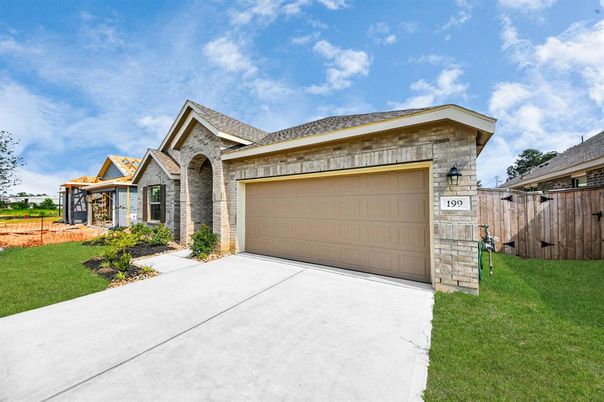 Attached, Exterior, Facade, Brick Traditional