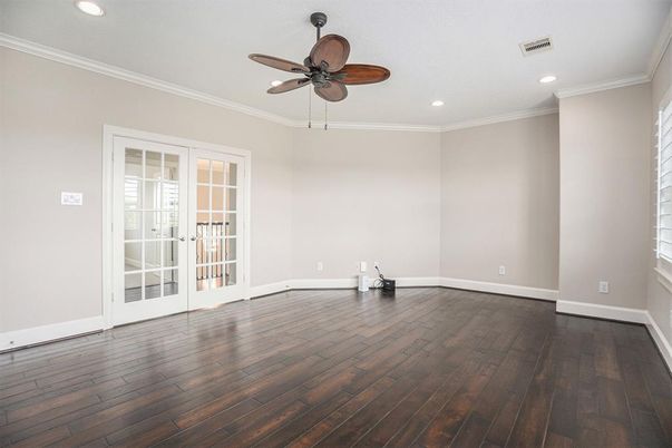 Empty room, Interior, Recessed Lighting, Wood Texture Flooring