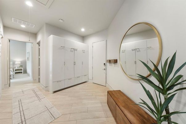 Interior, Recessed Lighting, Wood Texture Flooring