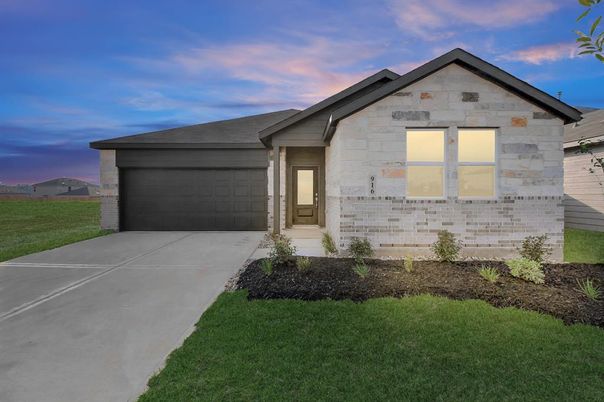 Attached, Exterior, Facade, American Craftsman