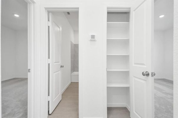 Interior, Recessed Lighting, Wood Texture Flooring