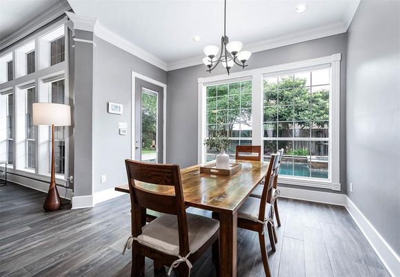 Chandelier, Dining room, Interior, Recessed Lighting, Wood Texture Flooring