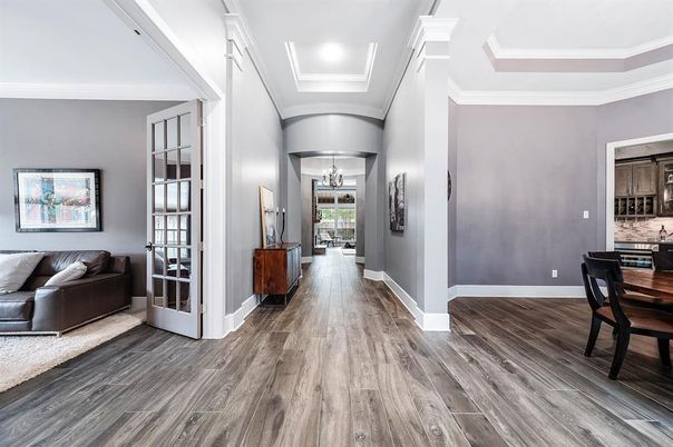 Chandelier, Dining room, Interior, Recessed Lighting, Wood Texture Flooring