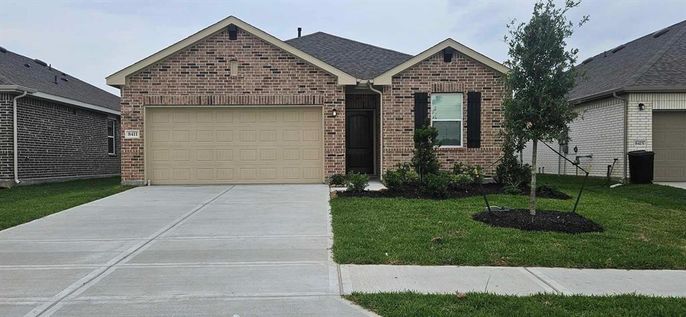 Attached, Exterior, Facade, Brick Facade, Brick Traditional