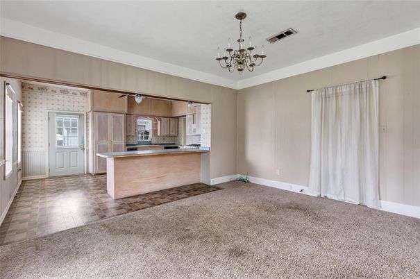 Chandelier, Interior, Kitchen