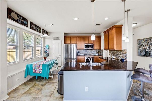 Dining room, Interior, Kitchen, Pendant Lights, Recessed Lighting, Stainless Steel Appliances
