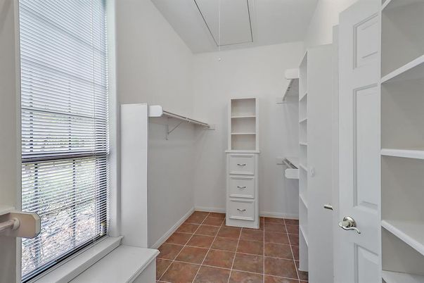 Interior, Walk-in Closets