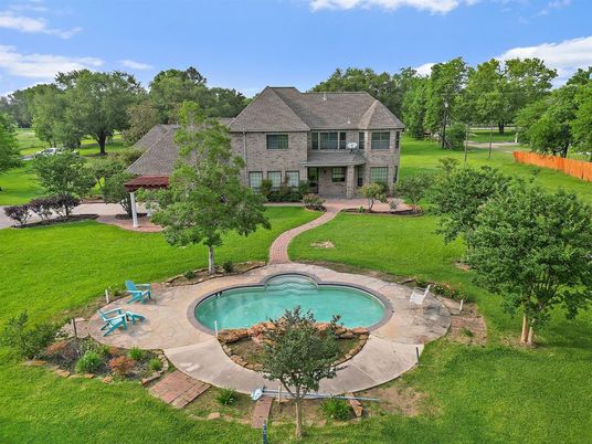 Backyard, Exterior, Pool