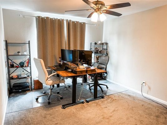 Home Office, Interior