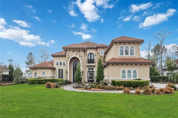 Backyard, Exterior, Facade, Mediterranean