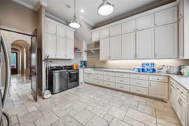 Interior, Kitchen, Pendant Lights, Recessed Lighting, Washer