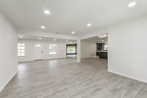 Empty room, Interior, Recessed Lighting, Wood Texture Flooring