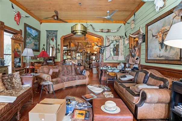 Dining room, Interior, Living room, Pendant Lights, Wooden Ceilings, Wood Texture Flooring