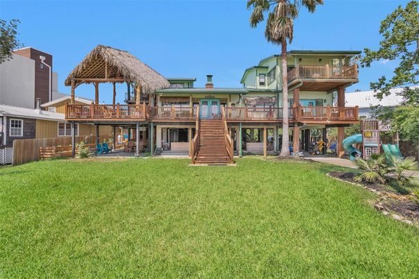 Backyard, Exterior, Playground