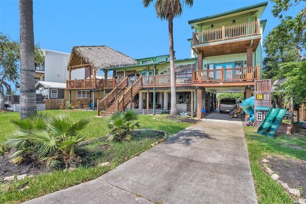 Backyard, Exterior, Playground