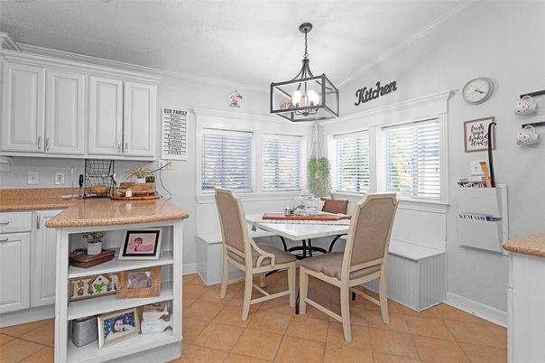 Dining room, Interior, Pendant Lights