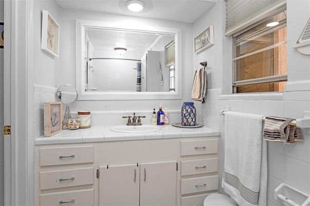 Bathroom, Interior, Recessed Lighting, Tile Countertops
