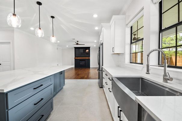 Interior, Kitchen, Pendant Lights, Recessed Lighting, Wood Texture Flooring