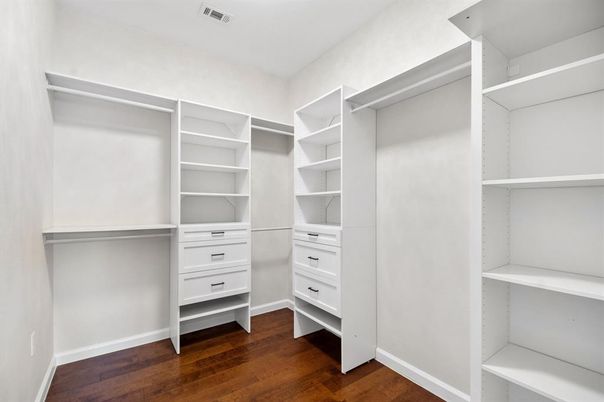 Interior, Walk-in Closets, Wood Texture Flooring