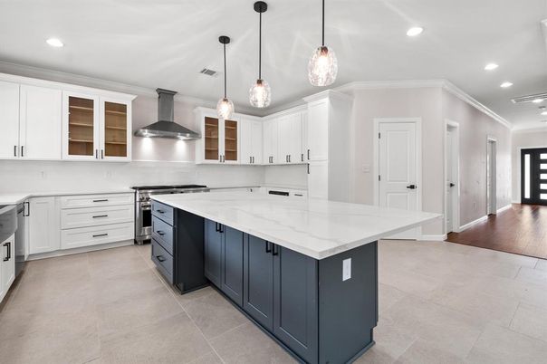 Interior, Kitchen, Pendant Lights, Recessed Lighting, Stainless Steel Appliances