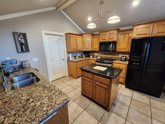 Interior, Kitchen, Pendant Lights, Recessed Lighting