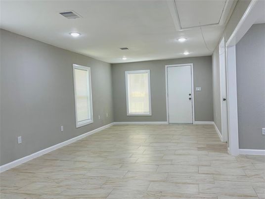 Empty room, Interior, Marble, Recessed Lighting