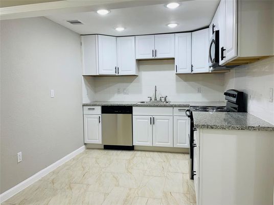 Interior, Kitchen, Marble, Recessed Lighting