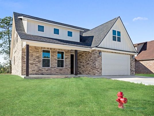 Attached, Exterior, Facade, Brick Facade, Farmhouse
