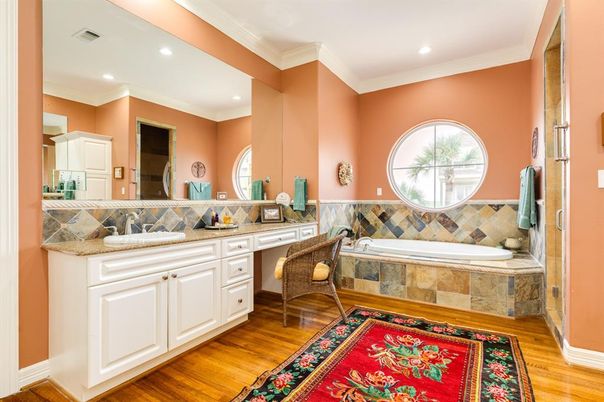 Bathroom, Interior, Recessed Lighting, Wood Texture Flooring