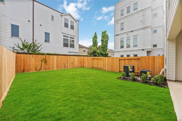 Backyard, Exterior