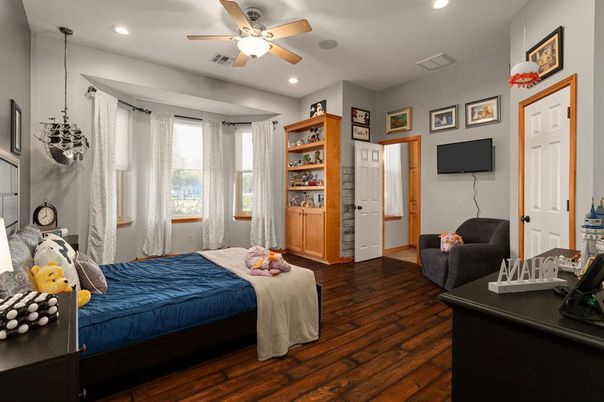 Bedroom, Interior, Recessed Lighting, Wood Texture Flooring